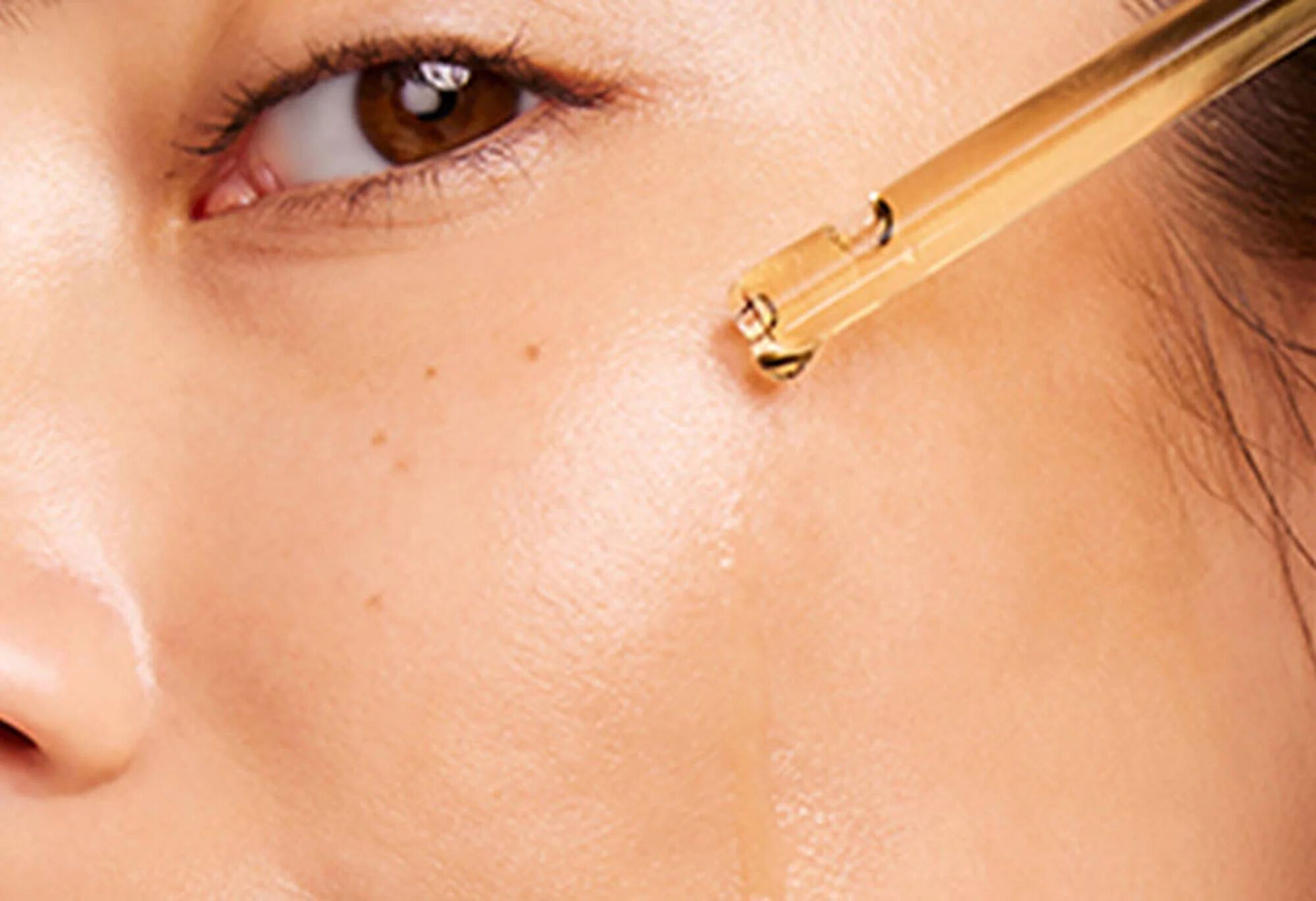 CAN YOU USE VITAMIN C AND NIACINAMIDE TOGETHER?